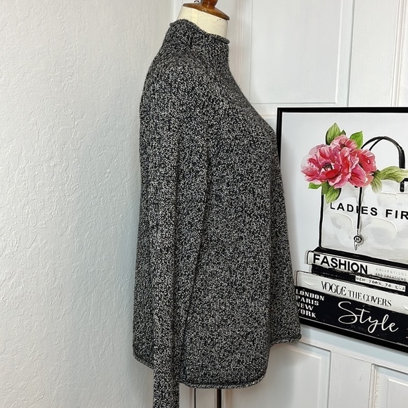 Theory Oversized 100% Cashmere Turtleneck Size S - Picture 4 of 9